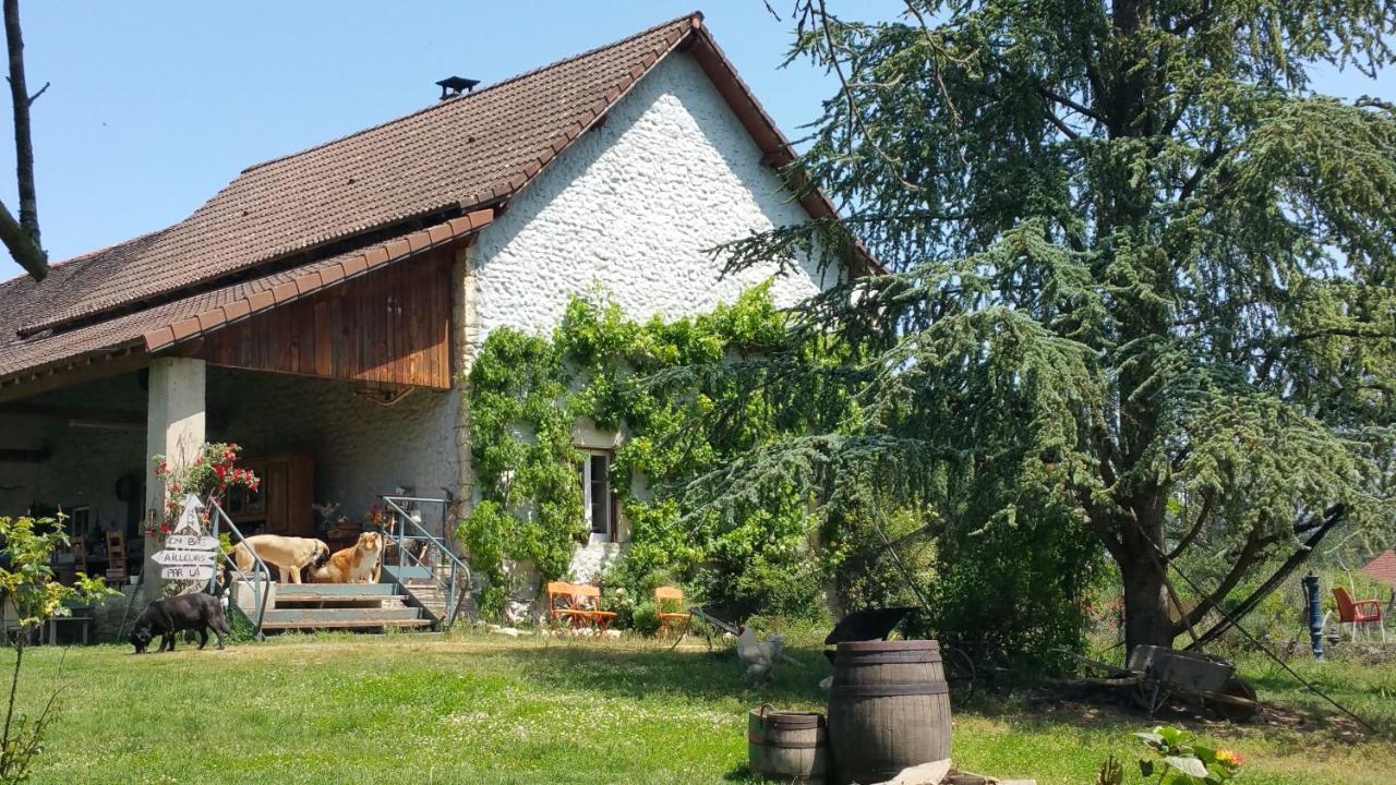Basse-Cour De Montin Au 256 Chemin De La Rocaille A 38510 Vezeronce Curtin Bed & Breakfast Morestel Exterior foto